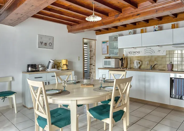 בית נופש Charmante *